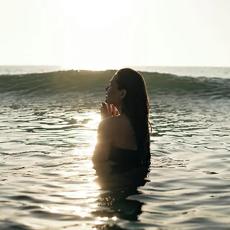 Facing The Sea בית הארחה וירג'יו