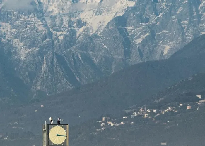 Facing The Sea Guest house Viareggio